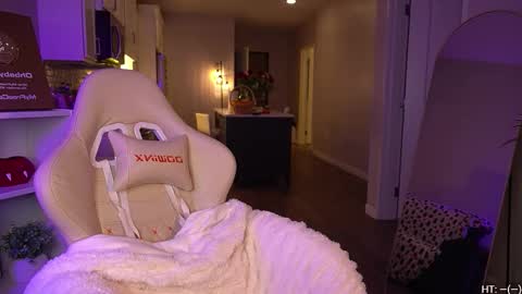 Snapshot of ohbabykelly chatting on November 7, 1:27 am Kelly online show from November 7, 1:27 am