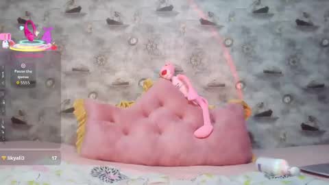 Nina online show from September 11, 11:05 pm