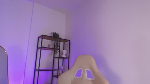 Julia online show from January 18, 12:04 pm