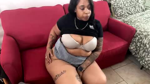 GOGIOBABE online show from March 9, 8:35 pm