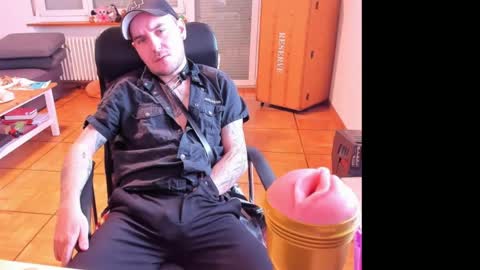 Chris online show from April 29, 1:26 pm