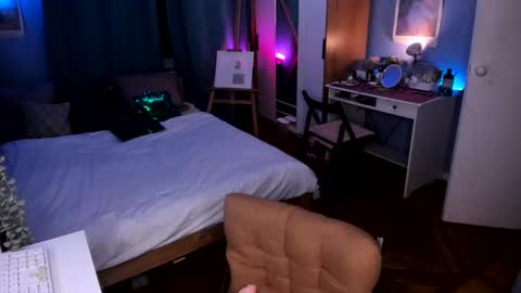 Light  online show from December 12, 12:48 am