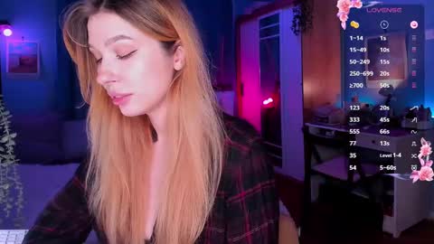 Light  online show from February 27, 9:14 pm