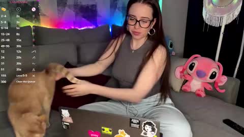 Snapshot of ohnicolle chatting on November 15, 9:43 pm Nikki online show from November 15, 9:43 pm