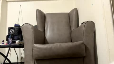 oiljames167 online show from February 1, 12:42 am