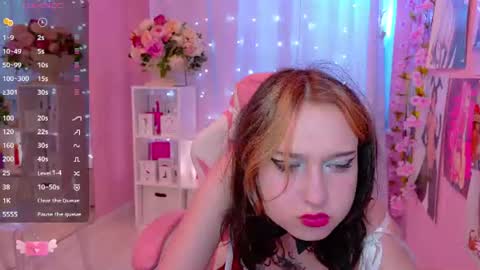 Snapshot of oksi_koxy chatting on July 4, 12:11 pm Karolina online show from July 4, 12:11 pm