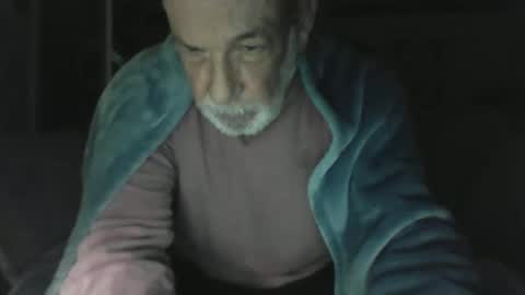 Snapshot of old_bald63 chatting on February 22, 9:19 am old_bald63 online show from February 22, 9:19 am