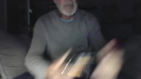 Snapshot of old_bald63 chatting on March 22, 8:18 am old_bald63 online show from March 22, 8:18 am