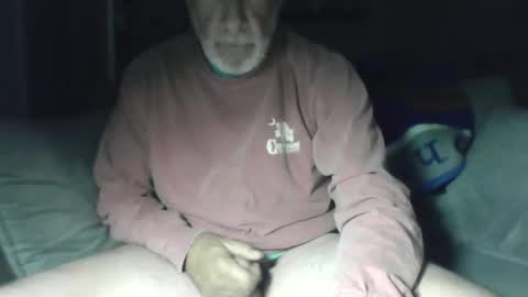 Snapshot of old_bald63 chatting on May 17, 9:17 am old_bald63 online show from May 17, 9:17 am