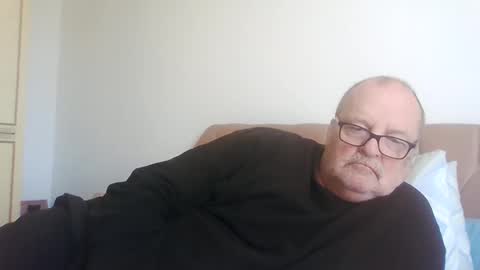 old_fkrr_ online show from April 2, 11:08 am