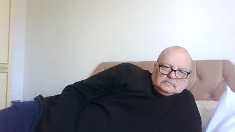 old_fkrr_ online show from April 19, 9:08 am