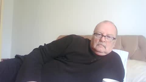 Snapshot of old_fkrr_ chatting on May 18, 9:59 am old_fkrr_ online show from May 18, 9:59 am