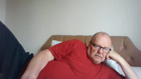 Snapshot of old_fkrr_ chatting on June 14, 9:44 am old_fkrr_ online show from June 14, 9:44 am
