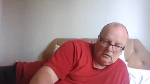 Snapshot of old_fkrr_ chatting on June 27, 3:50 pm old_fkrr_ online show from June 27, 3:50 pm