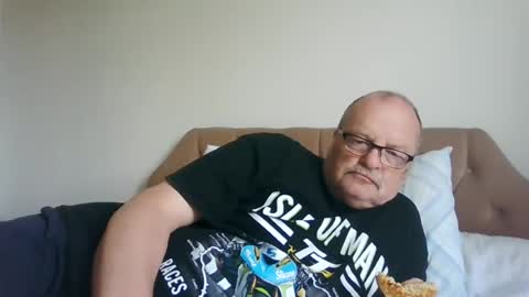 Snapshot of old_fkrr_ chatting on June 29, 9:59 am old_fkrr_ online show from June 29, 9:59 am