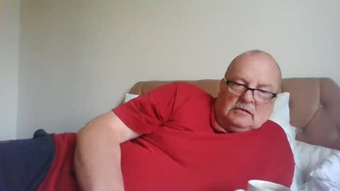Snapshot of old_fkrr_ chatting on July 23, 8:23 am old_fkrr_ online show from July 23, 8:23 am