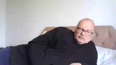 Snapshot of old_fkrr_ chatting on July 28, 8:32 am old_fkrr_ online show from July 28, 8:32 am