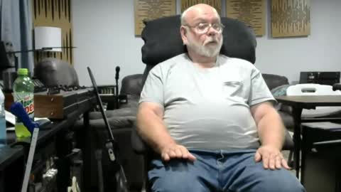 old_guy111 online show from October 2, 1:34 am