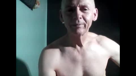 oldbuthorny62 online show from March 4, 1:55 am