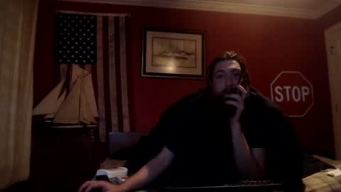 Snapshot of oldfuckus chatting on December 4, 10:18 pm oldfuckus online show from December 4, 10:18 pm