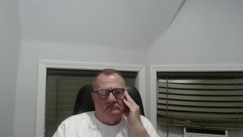 oldguybigd online show from September 13, 6:24 am