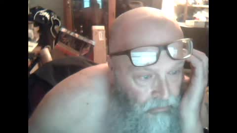 oldman196262 online show from February 16, 5:37 am