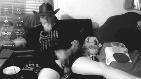 oldskoolll online show from March 25, 1:44 am