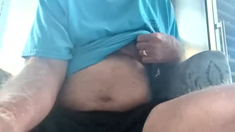 Snapshot of oldsubman chatting on May 20, 11:05 am oldsubman online show from May 20, 11:05 am