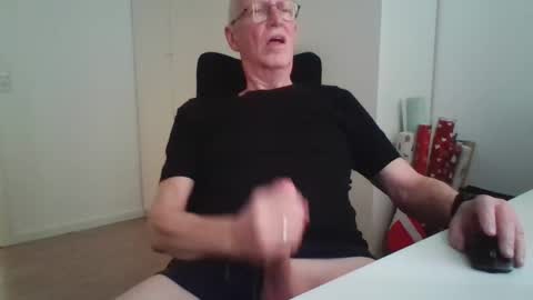 oldth online show from January 14, 9:26 am