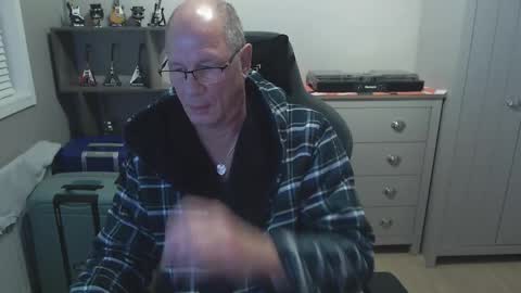 oldveteranuk online show from September 18, 5:20 am