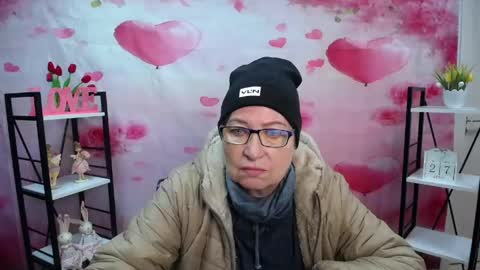 OlgaLuck online show from April 27, 5:05 am