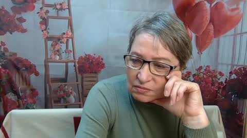 OlgaLuck online show from April 29, 5:33 am