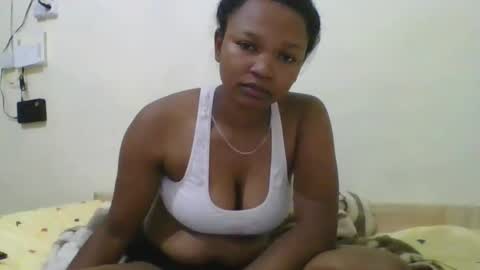 olgamariah203875 online show from April 4, 10:18 pm