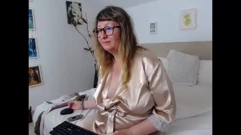Snapshot of olgapavlova chatting on May 16, 1:10 pm Olga Pavlova online show from May 16, 1:10 pm