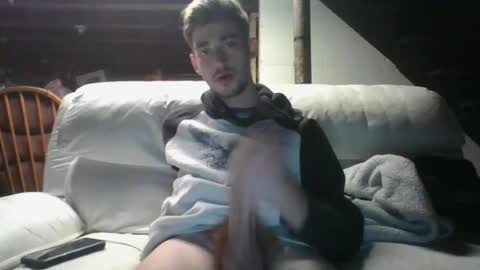 oliboy34 online show from July 16, 3:56 am