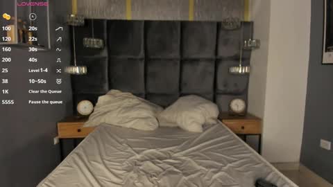 oliiverr22 online show from September 29, 3:33 am