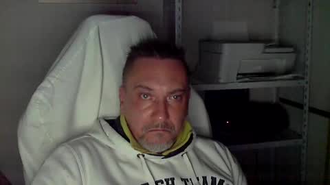 Snapshot of olimpio1230 chatting on February 25, 4:53 pm olimpio1230 online show from February 25, 4:53 pm