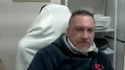 Snapshot of olimpio1230 chatting on February 28, 4:20 pm olimpio1230 online show from February 28, 4:20 pm