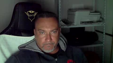 Snapshot of olimpio1230 chatting on October 2, 4:25 pm olimpio1230 online show from October 2, 4:25 pm