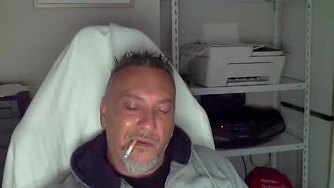olimpio1230 online show from May 15, 1:29 pm