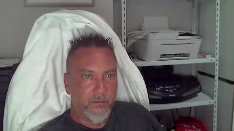 Snapshot of olimpio1230 chatting on May 29, 2:15 pm olimpio1230 online show from May 29, 2:15 pm