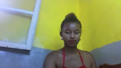 Snapshot of olinah610 chatting on January 8, 6:26 am olinah610 online show from January 8, 6:26 am