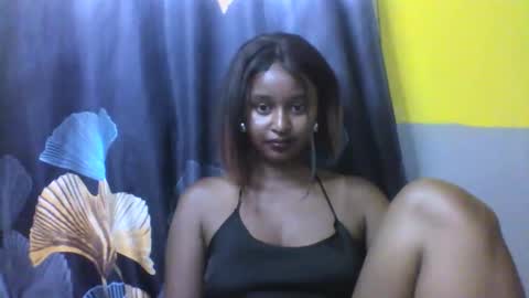 Snapshot of olinah610 chatting on January 9, 7:15 pm olinah610 online show from January 9, 7:15 pm