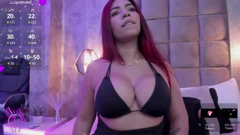 Olivia Kollins  online show from October 22, 6:46 am