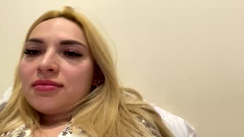 olivanne online show from April 7, 3:45 pm