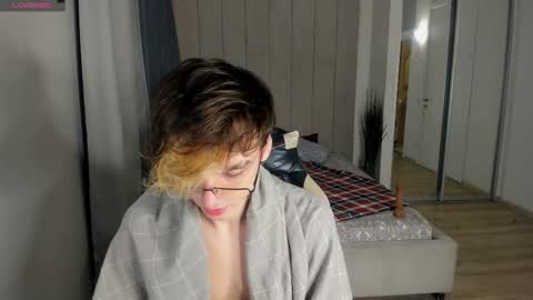 OLIVER MARTINEZ online show from September 21, 8:32 pm