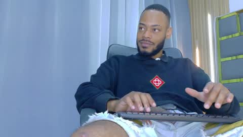 Oliver online show from March 30, 6:31 pm