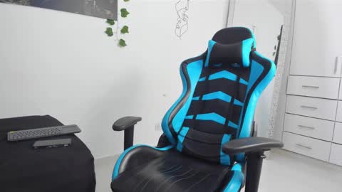 Oliver bray online show from March 2, 12:31 am