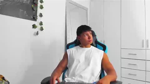 Oliver bray online show from September 11, 1:39 am