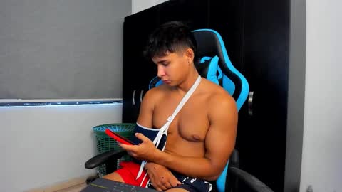 Oliver bray online show from September 26, 4:00 pm